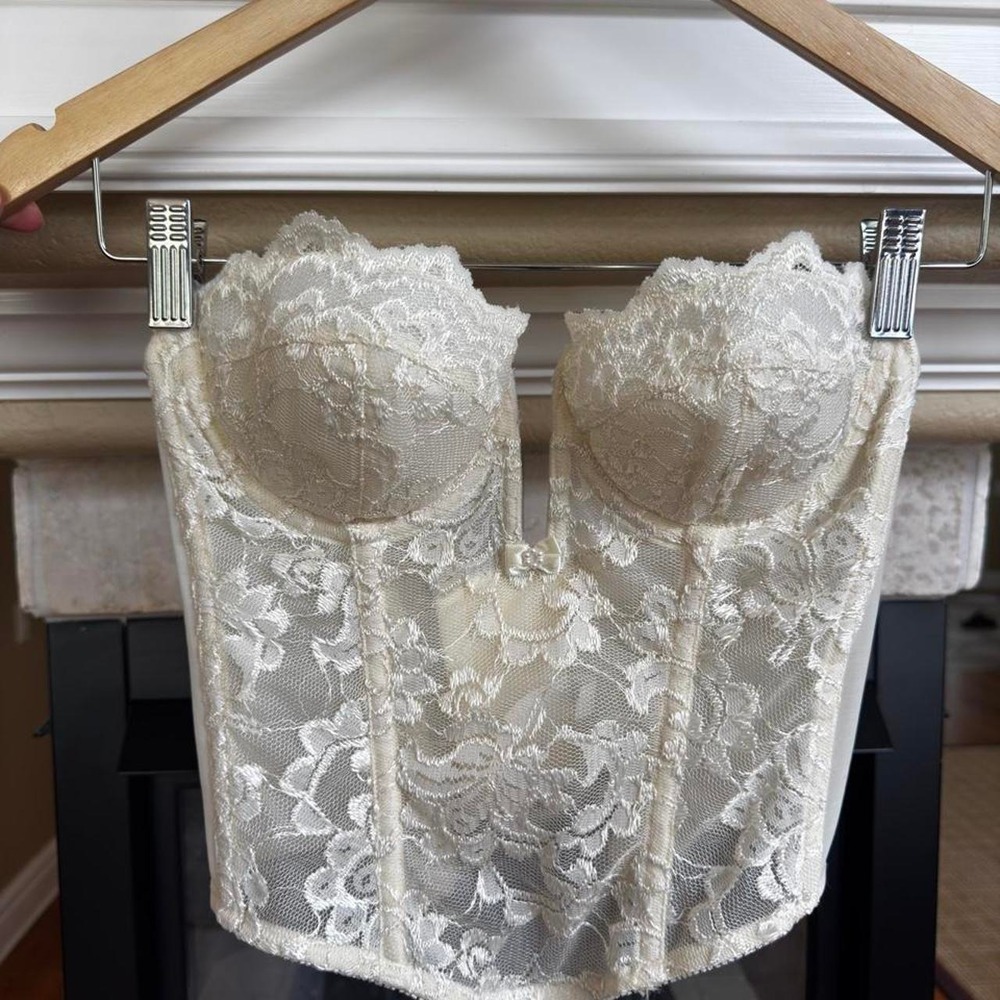 cream lace strapless bustier coset top with plastic boning v neck padded 34B